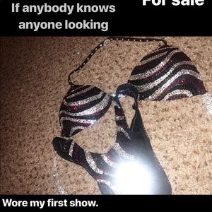 NPC figure/Women’s physique suit